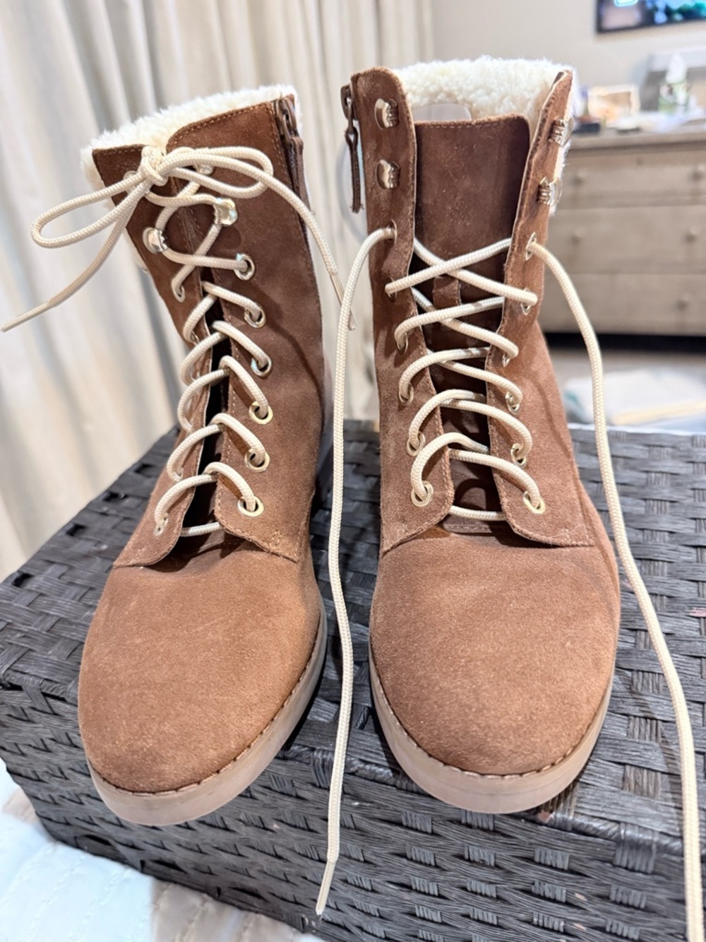 Violet & Red Samara Women’s Brown Suede Boots Zip Up Size 7